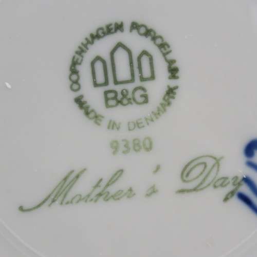 Biny & Grondahl 1980 Mother`s day plate in box