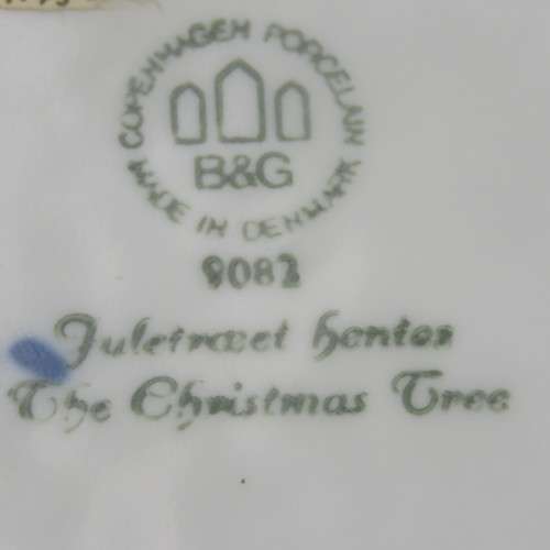 Biny & Grondahl 1982 The Christmas Tree plate in box