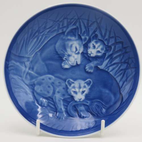 Biny & Grondahl 1982 Mother`s Day plate in box