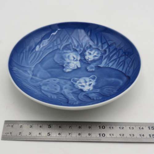 Biny & Grondahl 1982 Mother`s Day plate in box