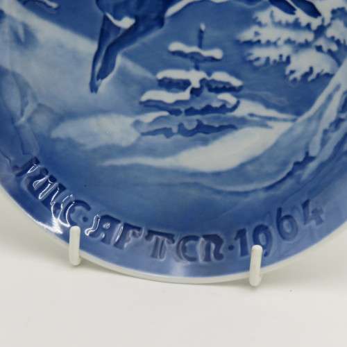 Biny & Grondahl 1964 Christmas plate in box