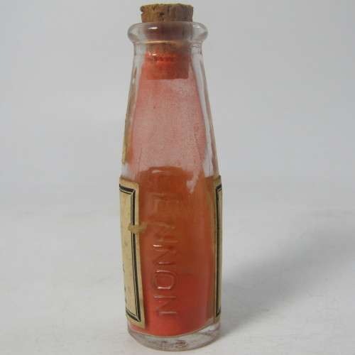 3 old bottles / tins - naeltjie olie, rooi poeier, wilson Core-Ga powder