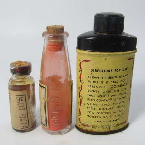 3 old bottles / tins - naeltjie olie, rooi poeier, wilson Core-Ga powder