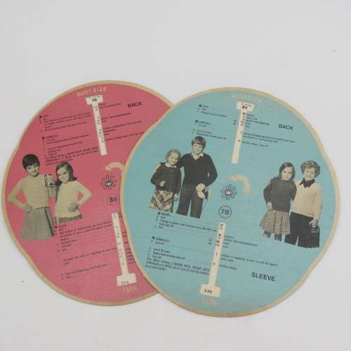 Lot of knitting pattern cards with measurements