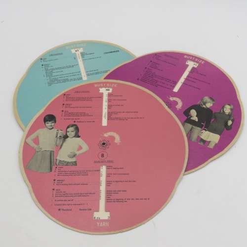 Lot of knitting pattern cards with measurements