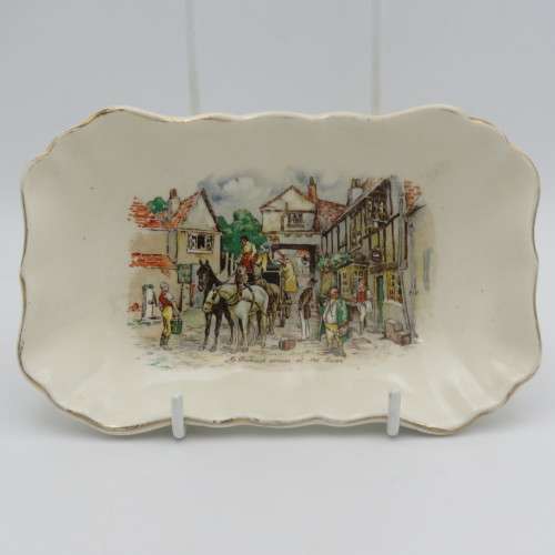 Mr Pickwick arrives at the swan - trinket holder - Sandland ware porcelain