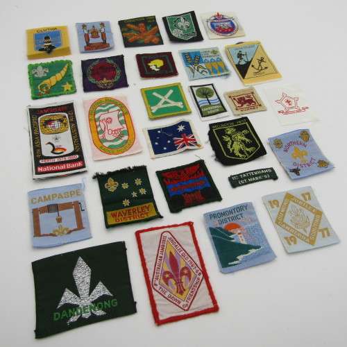 Lot of assorted boy scout cloth badges