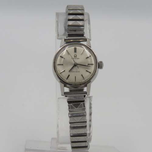 Vintage Omega Geneve manual wind ladies watch - working