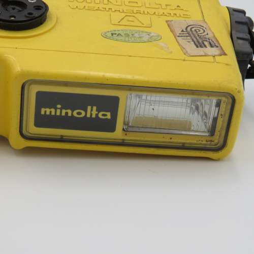 Minolta weathermatic underwater vintage camera - shutter fires