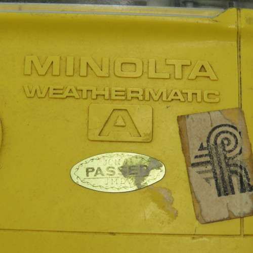 Minolta weathermatic underwater vintage camera - shutter fires