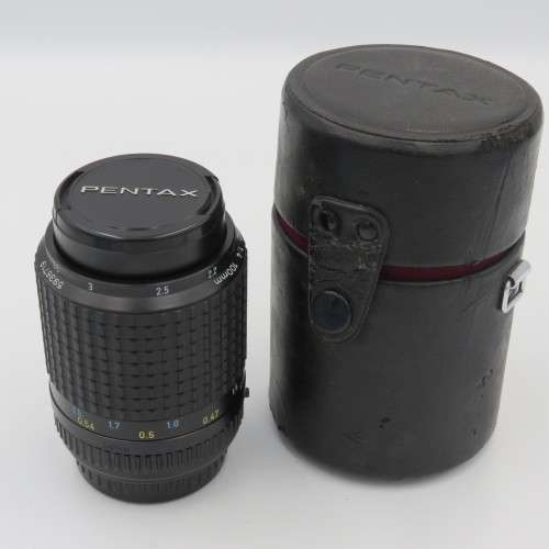 Original Pentax Macro lens 1:4 100 mm - lens is clean