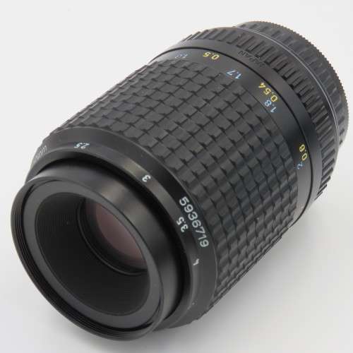 Original Pentax Macro lens 1:4 100 mm - lens is clean