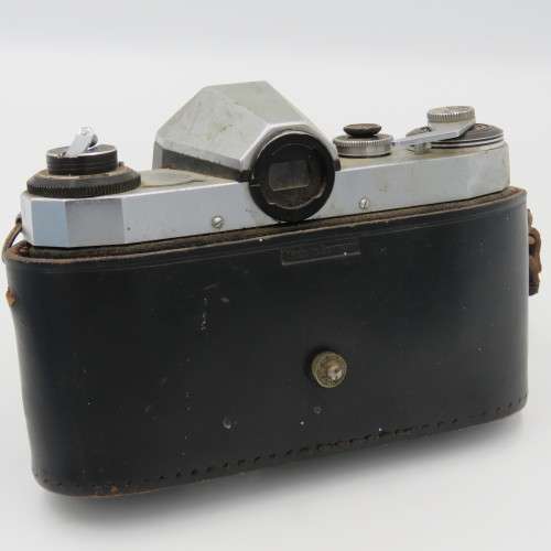 Vintage Praktica camera with 1:2.8 lens - must be restored