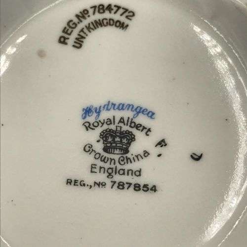Vintage Royal Albert Hydrangea sugar bowl