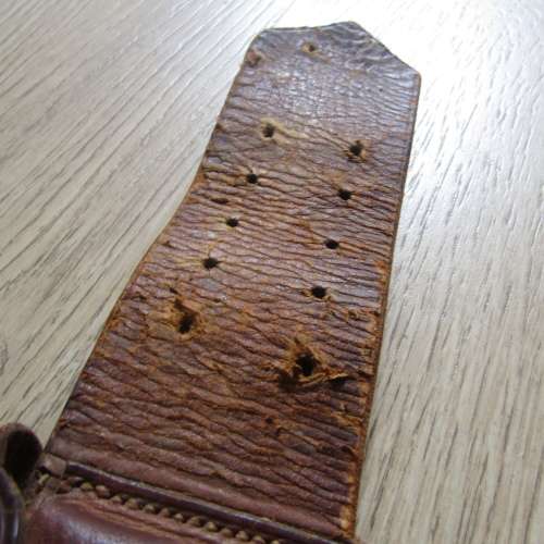 Pre-Boer War 1882 patter Martini-Henry 50 rounds leather ammo bandolier - length 134cm