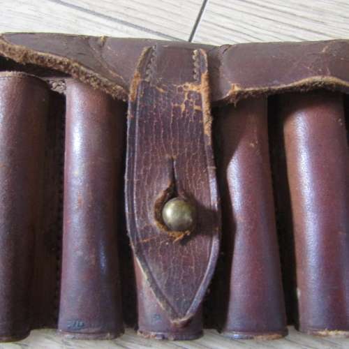 Pre-Boer War 1882 patter Martini-Henry 50 rounds leather ammo bandolier - length 134cm