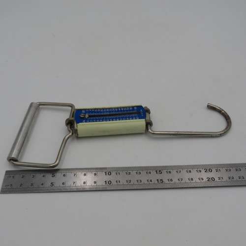 Vintage Baggage scale in leather pouch
