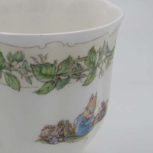Royal Doulton Spring Beaker cup from the Brambly Hedge gift collection