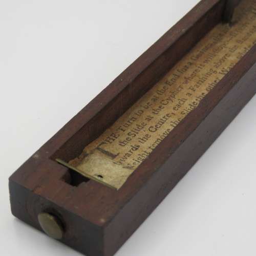 Antique pocket folding coin scale for sovereign and half sovereign