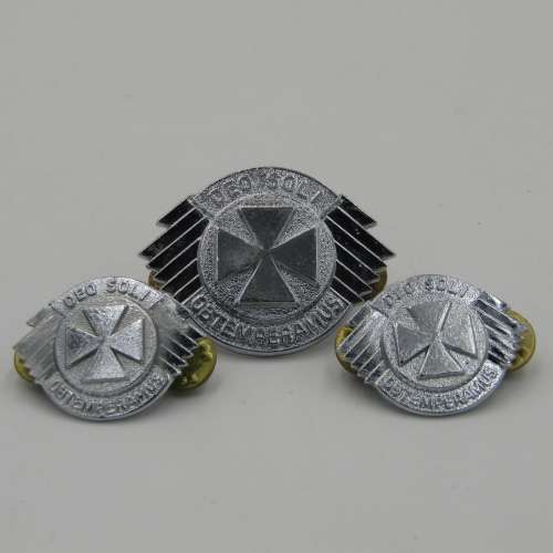 SADF Regiment Dan Pienaar cap and collar badges set
