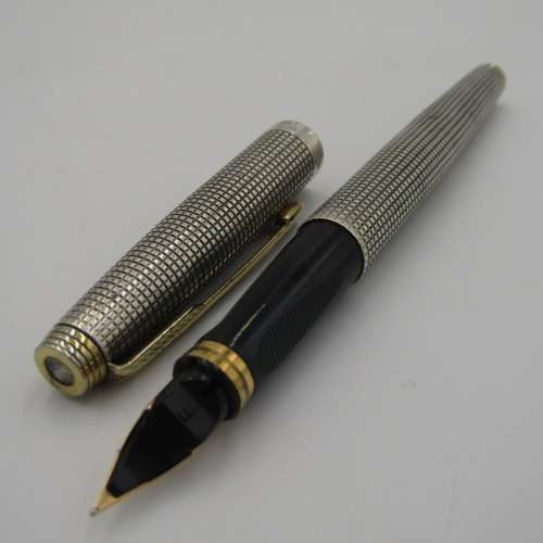 Vintage Sterling silver Parker Pen with 14kt gold nib