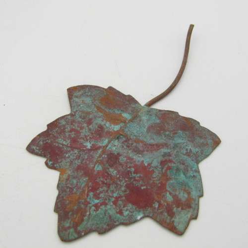 Lot of brass and metal Leaf shaped door decoration pieces