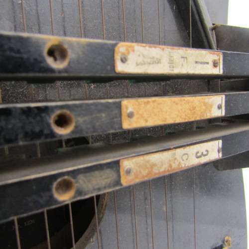 Vintage Meinel`s Auto-Harp with hammer and tuning key