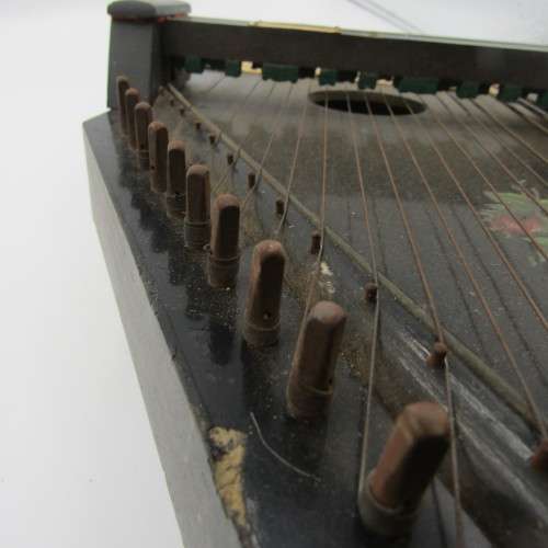 Vintage Meinel`s Auto-Harp with hammer and tuning key