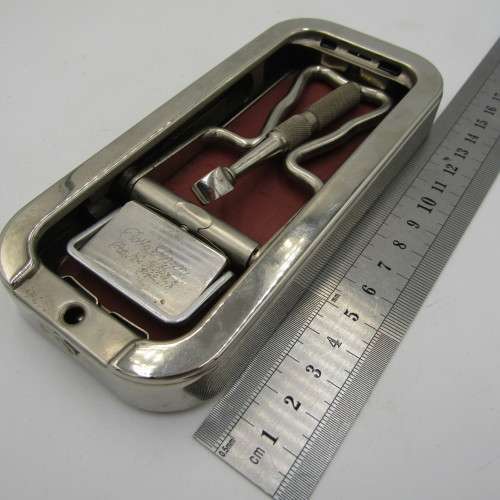 Vintage Rolls-Razor in box - very good condition