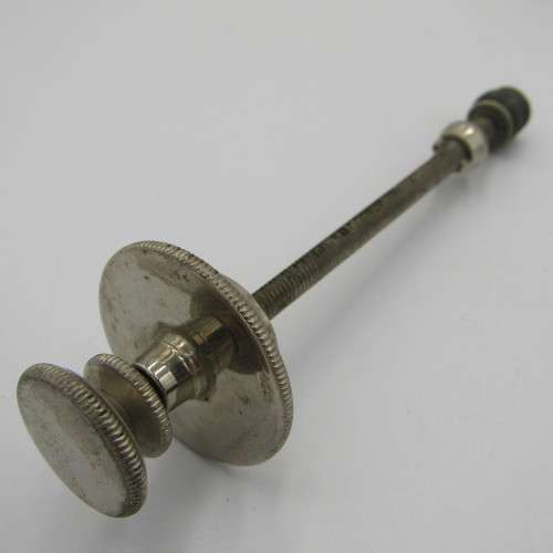 Vintage glass syringe set in metal tin