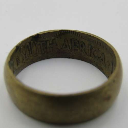 Brass mens ring made from 1961 South Africa 1 cent coin - Size Q