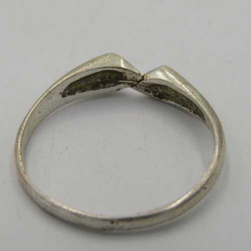 Vintage Sterling silver ring - weighs 1,7g - size Q 1/2