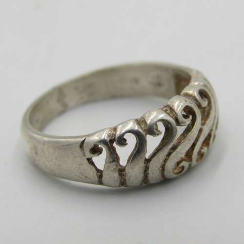 Vintage Sterling silver ring - weighs 2,6g - size L 1/2