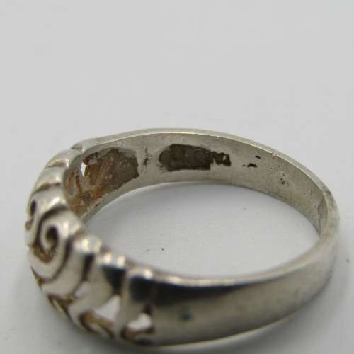 Vintage Sterling silver ring - weighs 2,6g - size L 1/2