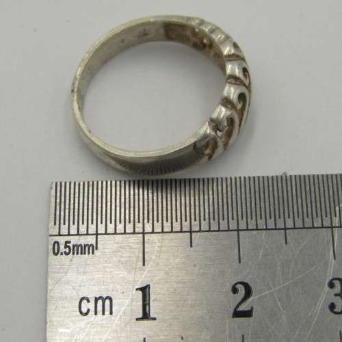 Vintage Sterling silver ring - weighs 2,6g - size L 1/2
