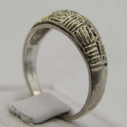 Vintage Sterling silver ring - weighs 2,3g - size O