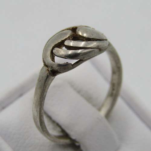Vintage Sterling silver ring - weighs 2,0g - size L