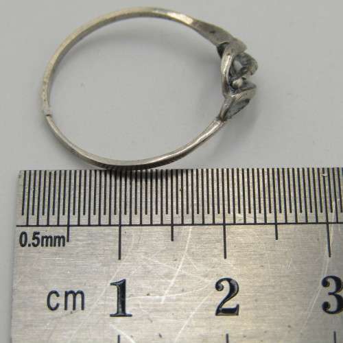 Vintage Sterling silver ring - weighs 0,8g - size O 1/2