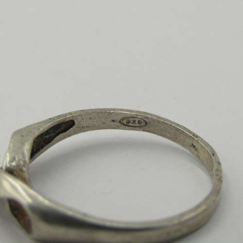 Vintage Sterling silver ring - weighs 2,0g - size M 1/2