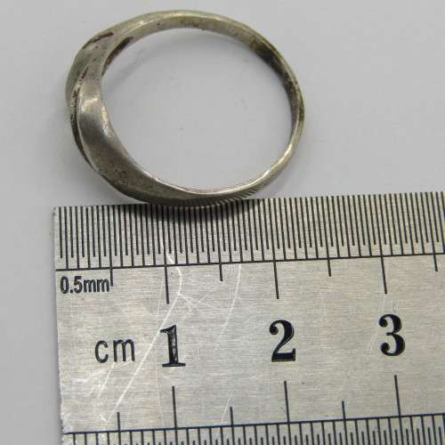 Vintage Sterling silver ring - weighs 2,2g - size Q 1/2