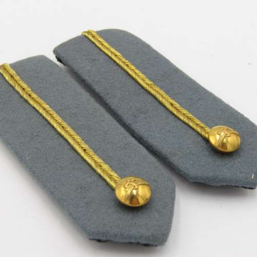 Pair of SA Air Force senior officer gorget patches with SAAF buttons