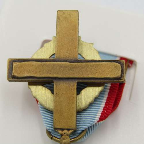 US Air Force cross miniature medal