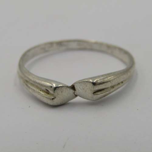 Vintage Sterling silver ring - weighs 1,9g - size S 1/2