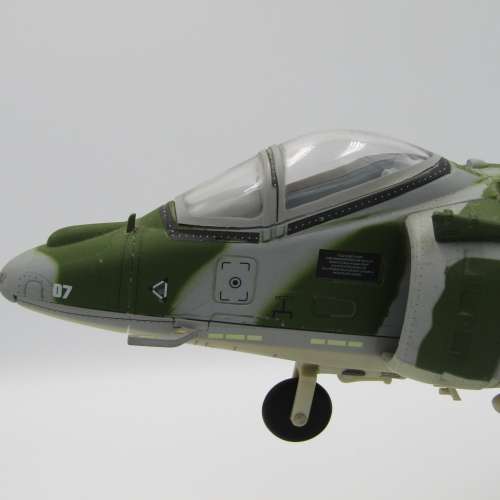 Motorworks Air Power AV-8 Harrier die-cast model plane - scale 1/40