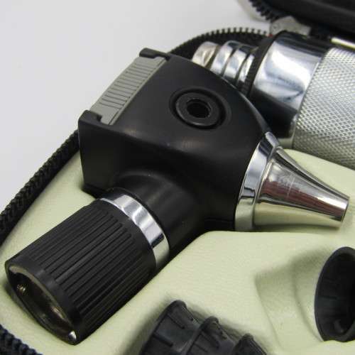 Welch Allyn Ophthalmoscope medical instrument - needs new battery