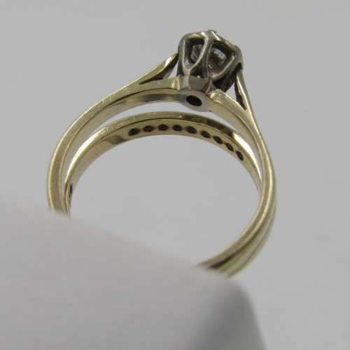 9kt Yellow Gold diamond ring wedding set with about 0,70ct diamond