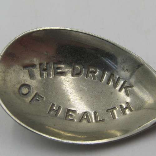 Antique Wilson`s Pure Tea silverplated caddy spoon