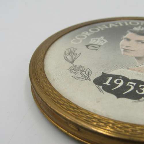 Rare 1953 Coronation of Elizabeth II powder compact