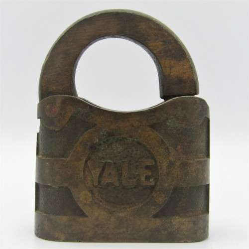 Vintage YALE padlock - no key