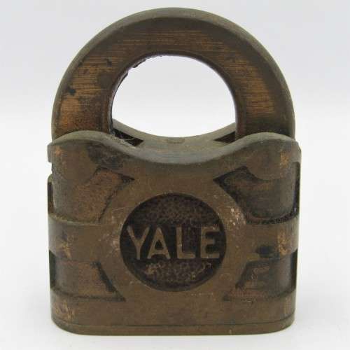 Vintage YALE padlock - no key